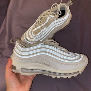 White Nike Air Max 97